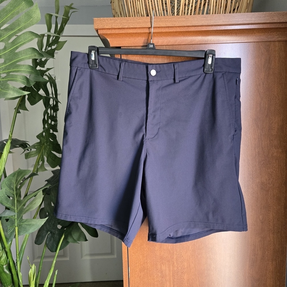 Old Navy Navy Flat-Front Men’s Shorts